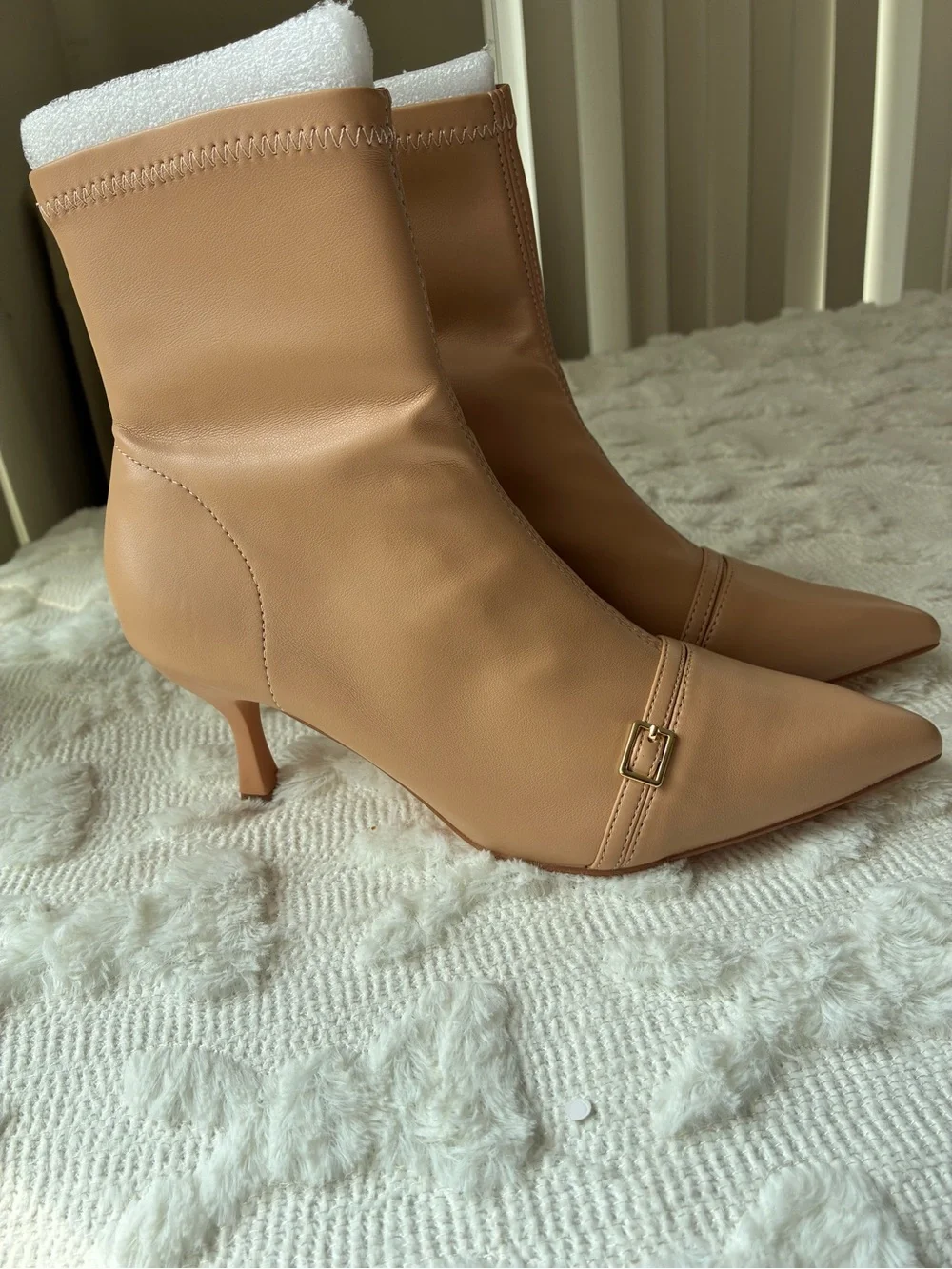 Women’s Pointed Toe Tan Ankle Boots - Classic Kitten Heel